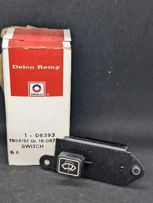 NOS 73-74 CHEVROLET C10 C20 C30 K10 K20 K30 PICKUP TRUCK WINDSHIELD WIPER SWITCH - Image 1 of 4