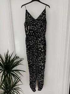 H&M Conscious Black Floral Print Sleeveless Jumpsuit Trousers Size 34 8 New - Picture 1 of 6