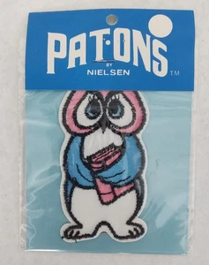 Vintage Neu in Verpackung weiße Eule mit Buch Patch 1970er Pat-Ons von Nielsen zum Aufkleben/Nähen - Bild 1 von 3