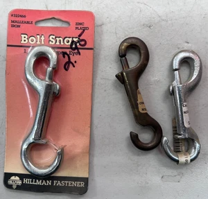 Menge 3 offene Bolzen Druckknöpfe und 2 Aufhängehaken - Bild 1 von 4