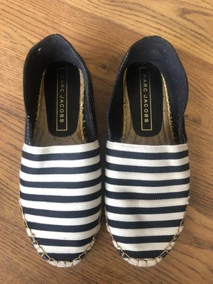 Alpargata plana Marc Jacobs Sienna dorada negra blanca a rayas UE 36  Foto 1 de 4