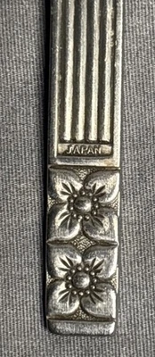 3 Vintage Japan Stainless Teaspoons Daisy Stripe Floral Handle Unpolished - Image 1 of 4