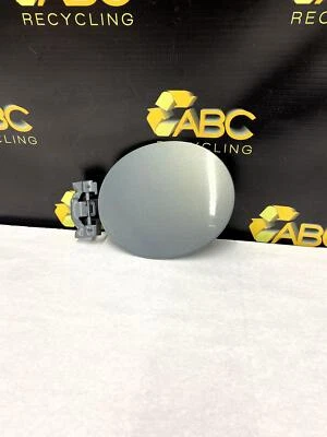 Conjunto de puerta de tanque de combustible trasero Nissan Máxima 2009-2014 Foto 1 de 4