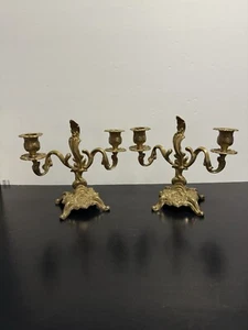 Candelabro de latón vintage Italia Lumiere soporte de vela doble estilo rococó francés - Imagen 1 de 12