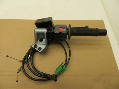 1990 - 1993 年川崎 NINJA ZX6 右手柄握把带 Master CYLINDER 和开关原始设备制造商 — 第 1/4 张图片