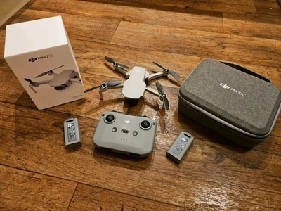 DJI MINI 2 SE 2.4K with Controller And 2 X Batteries. In Original Box - Image 1 of 3