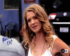 Foto firmada por Sons of Anarchy Winter Ave Zoli 8x10 BECKETT (Colección Grad) - Imagen 1 de 3