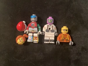 CITIZEN BRICK MISC. MINIFIGURES AND PARTS IN EXCELLENT CONDITION - Picture 1 of 1
