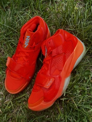 CLEAN Air Jordan Zion 2 size 10.5 Mens Hyper Crimson Basketball Shoes - Image 1 of 4