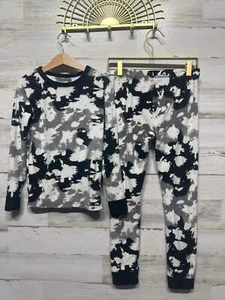 Boys Preowned Size 8 Cat and Jack Soft Fleece Pajama Set - Good Used Condition - Picture 1 of 3