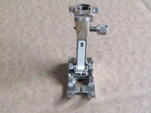 VINTAGE SEWING-BERNINA FOOT No5 - Picture 1 of 3