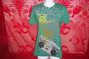 Disney Donald Duck Boombox T-Shirt Womens Small - Picture 1 of 5