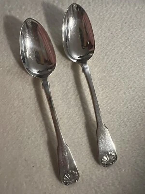 Raro par de cucharaditas escocesas James McKay plata esterlina Edimburgo 1822 concha Foto 1 de 4