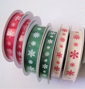 Christmas SNOWFLAKE Red Ivory & Green on Twill herringbone 10 & 15mm - mini reel - Picture 1 of 10