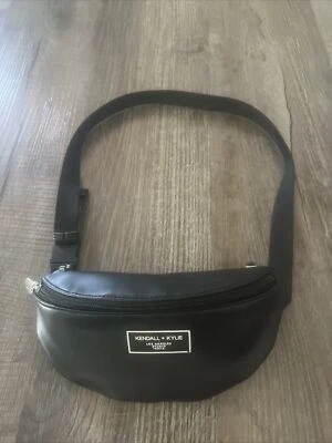 Kendall + Kylie Black Fanny Pack Messenger Bag Crossbody Travel Simple EUC - Image 1 of 4