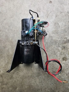 88183A11 Mercruiser Stern Drive Power Trim Tilt Pump & Solenoid Bracket Gen 1 - Picture 1 of 7