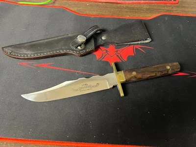Cuchillo de hoja fija vintage IXL WOSTENHOLM Bowie Hunter mango de madera genuina en muy buen estado Foto 1 de 4