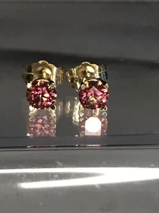 14K BASKETWEAVE ROUND DARK PINK MOISSANITE EARRINGS. 4MM. .50TCW - Picture 1 of 4