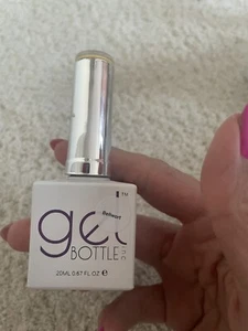 The Gel Bottle Bellwort yellow nail polish varnish - Picture 1 of 3
