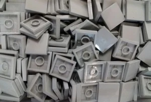 *NEW* Lego Tiles Light Grey Gray Plate Bricks 2x2 Stud for Walls Floors - 10 pcs - Picture 1 of 2