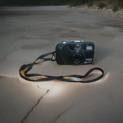 Pentax IQZoom EZY IQ Zoom Auto Focus Red Eye Reduction Vintage Tested  - Image 1 of 4