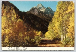 Aspen Colorado Golden Fall Foliage Pyramid Peak Vintage Postcard - Picture 1 of 2