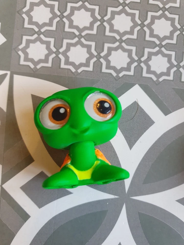 Disney Doorables Neon - Finding Nemo - Squirt turtle - Image 1 of 3