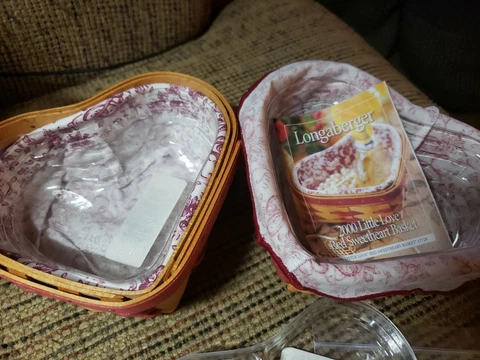 TWO Longaberger 2000 Little Love Red Sweetheart Baskets w Liners and Protectors Cover