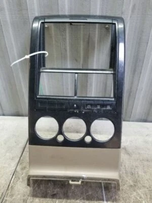 07 08 09 10 FORD EXPLORER MOUNTAINEER DASH RADIO A/C HEATER TRIM BEZEL CARBON Foto 1 de 4