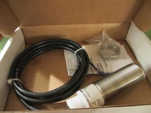 Eaton, Cutler-Hammer E58-30DPS280-GD Photo Electric Sensor, Tubular Housing - Picture 1 of 9