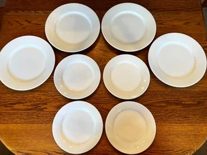 Lot of 8 Crate & Barrel Plates 4 Dinner & 4 Salad Aspen White Rimmed Indonesia - Picture 1 of 5