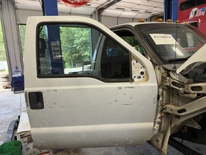 2011-2016 Ford F250 Super Duty Standard Cab Right Door OEM - Picture 1 of 9