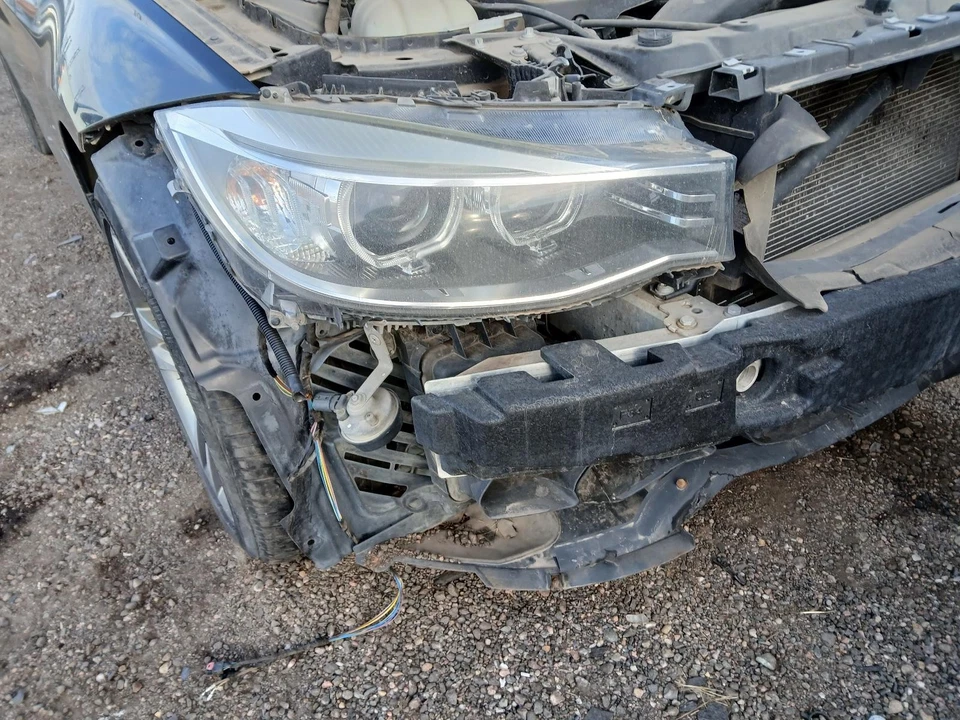 Used Right Headlight Assembly fits: 2015 Bmw 335I GT xenon HID adaptive headlamp Foto 1 de 4