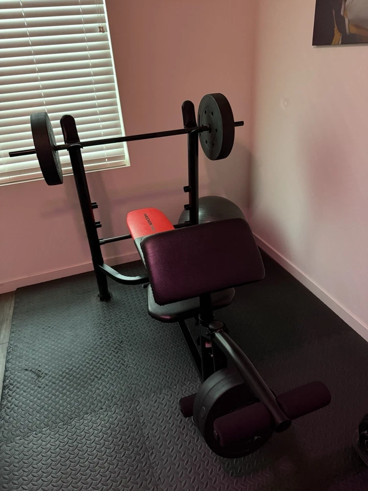 Banco de ejercicios de entrenamiento de peso plano tradicional Weider ~ negro  Foto 1 de 1