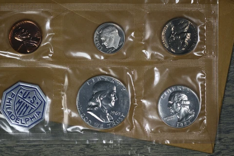 Nice 1963 US Proof Set in original mint Envelope!  11 Sets available Cover