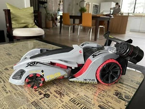 Maisto Twist n Shoot RC Car Transforming Robot Shoots Darts Tank Style Controls - Picture 1 of 11