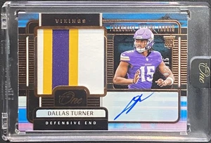 2024 Panini One Bronze #90 Dallas Turner Rookie Auto Jersey /15 RC - Picture 1 of 2