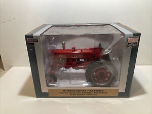 Vtg 2012 SpecCast 1:16 Scale IH Farmall 400 Diesel Red Tractor Wide Front