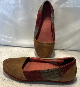 Sorel Yaquina Womens Slip On Loafer, Size 8, Red Knit & Suede Leather NL2031 - Picture 1 of 5