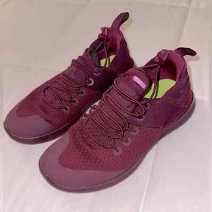 EUC Nike Free Run Slip-On Maroon Burgundy Running Athletic Sneakers size 6 - Picture 1 of 6