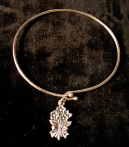 James Avery Sterlingsilber Hakenverschluss Armreif Armband & Avery Charm - 2 Stck. - Bild 1 von 5