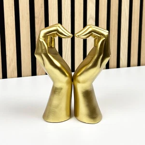 Ornament for Living Room Love Heart Hands Modern Home Decor Statue Sculpture Art - Picture 1 of 6