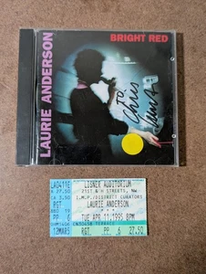Folleto CD autografiado de Laurie Anderson rojo brillante - Imagen 1 de 4