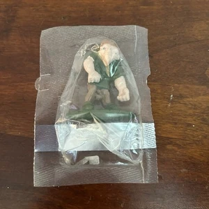 1996 Disney Hunchback of Notre Dame General Mills Cereal Premium Figure - Picture 1 of 3