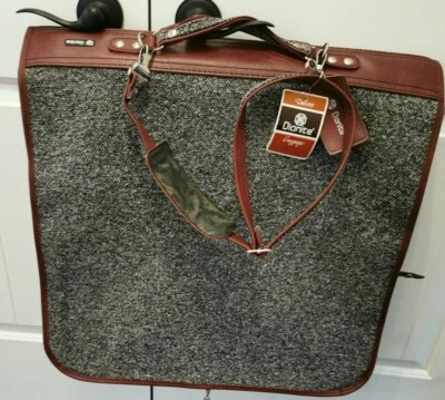 Дионитовый серый и бордовый одежды сумка с вешалкой отличной формы! - Изображение 1 из 4