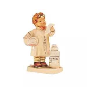 M.I.Hummel El Farmacéutico Figura Decoración Figura de Coleccionista 15cm 22000671 - Imagen 1 de 1