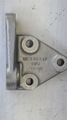 ROLLS ROYCE SILVER SPIRIT SPUR SHADOW 65 至 87 空气压缩机后部安装支架 — 第 1/3 张图片