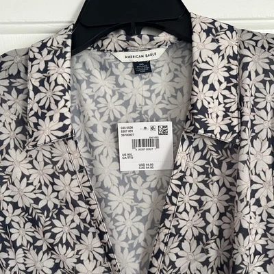 Blusa American Eagle Cuello en V Floral Talla XXL Elastizada Nueva Foto 1 de 4