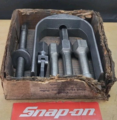 老式 Snap On CG45 - 盲孔轴承拉拔器套件 — 第 1/4 张图片