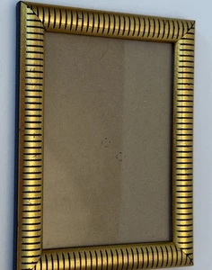 Marco de fotos vintage de madera dorada 5x7 diseño horizontal vertical a rayas retro - Imagen 1 de 9